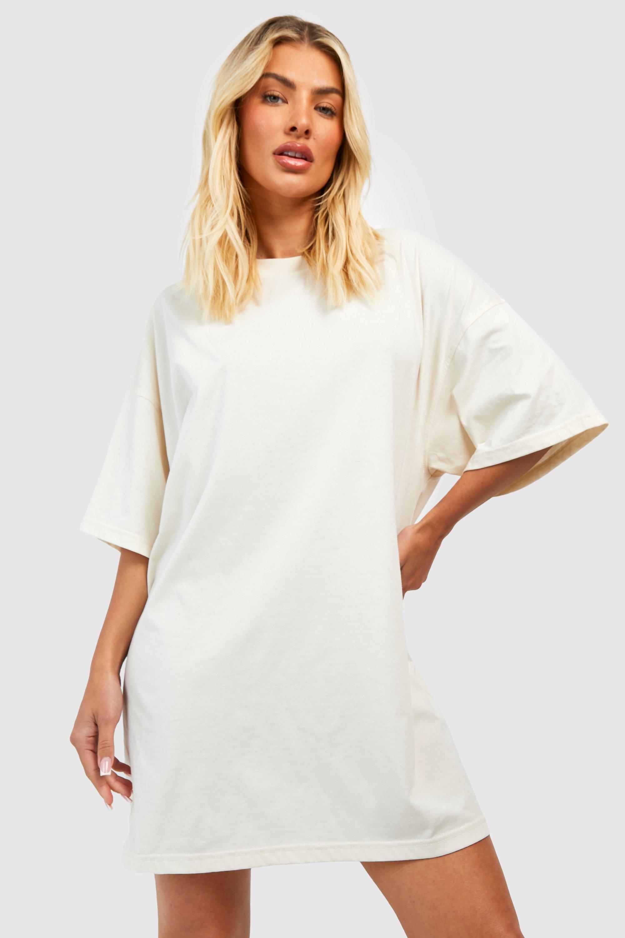 Boohoo plus t shirt dress on sale