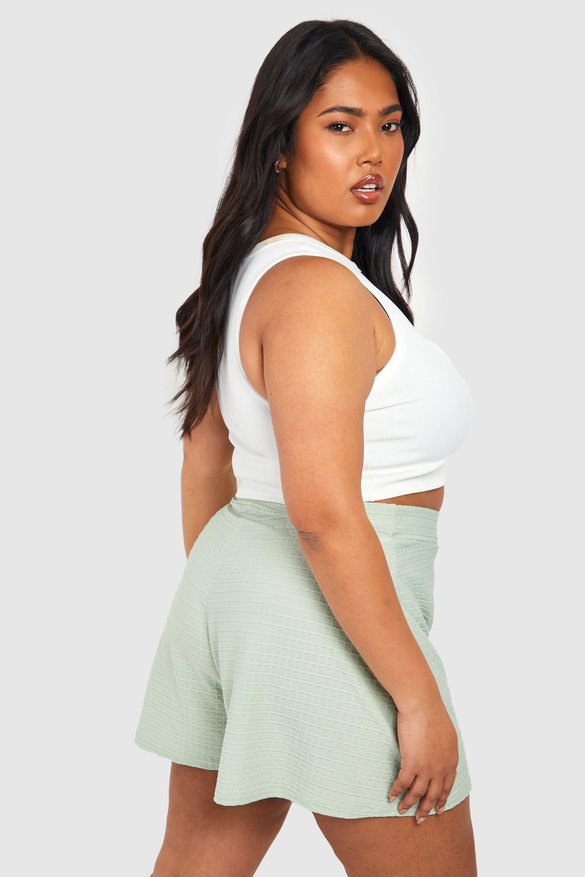 Plus Textured Flippy Short boohoo