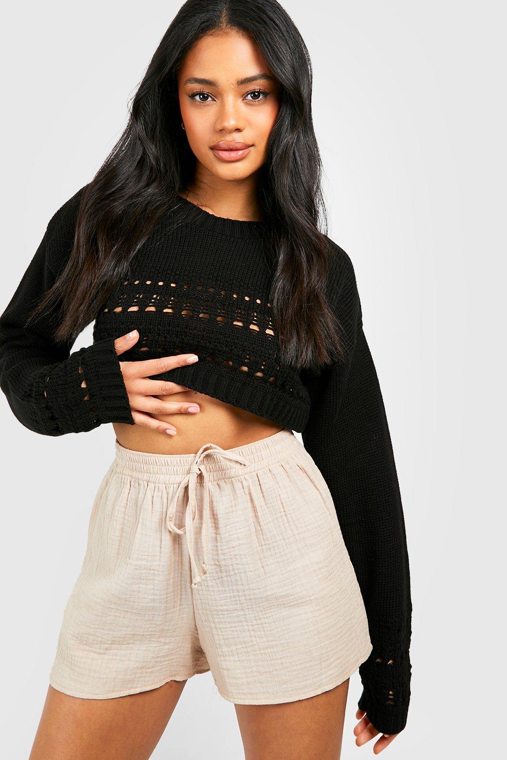 Short cropped outlet jumper