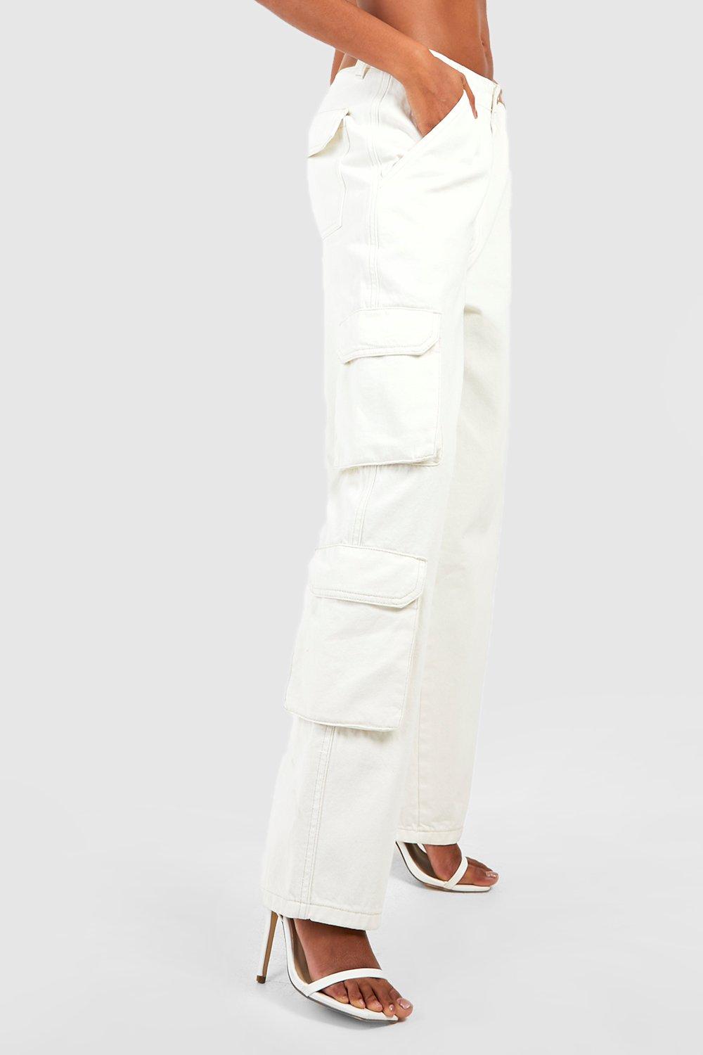 https://media.boohoo.com/i/boohoo/gzz52687_white_xl_3/female-white-white-cargo-jeans