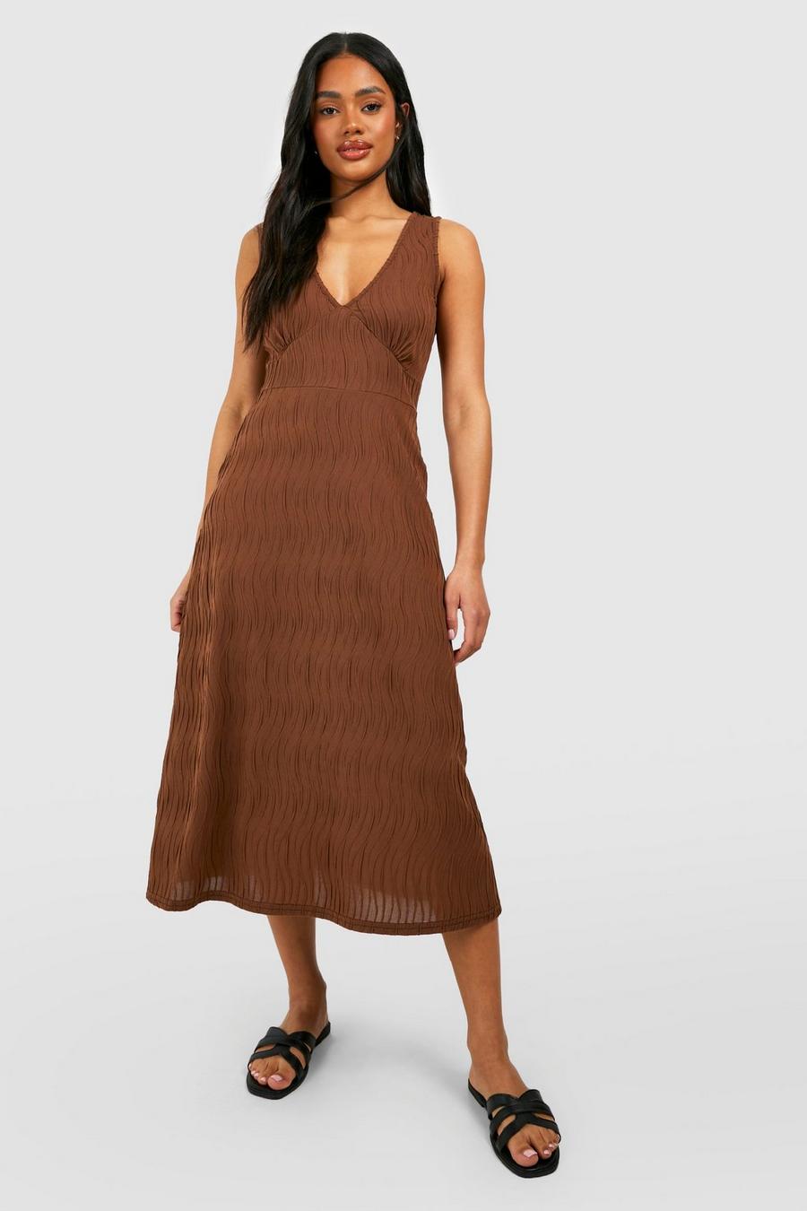 Chocolate brown Textured Wave Rib Midi Dress