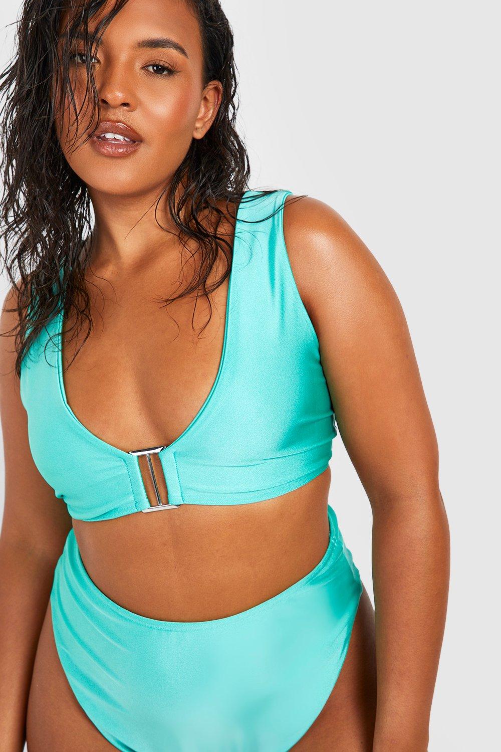 https://media.boohoo.com/i/boohoo/gzz54014_mint_xl_3/female-mint-plus-buckle-detail-bikini-set