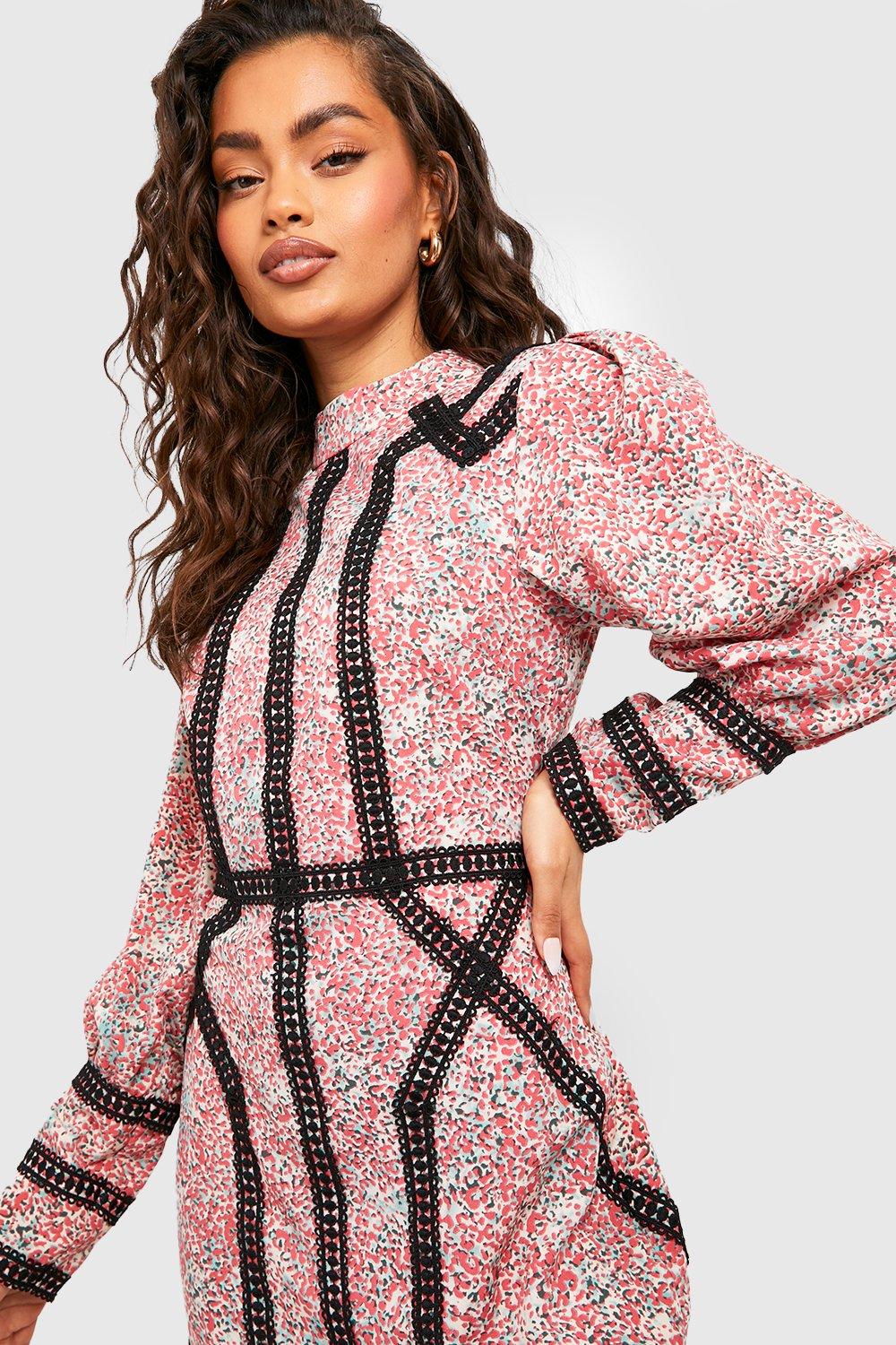 Printed Lace Detail Frill Hem Mini Dress boohoo