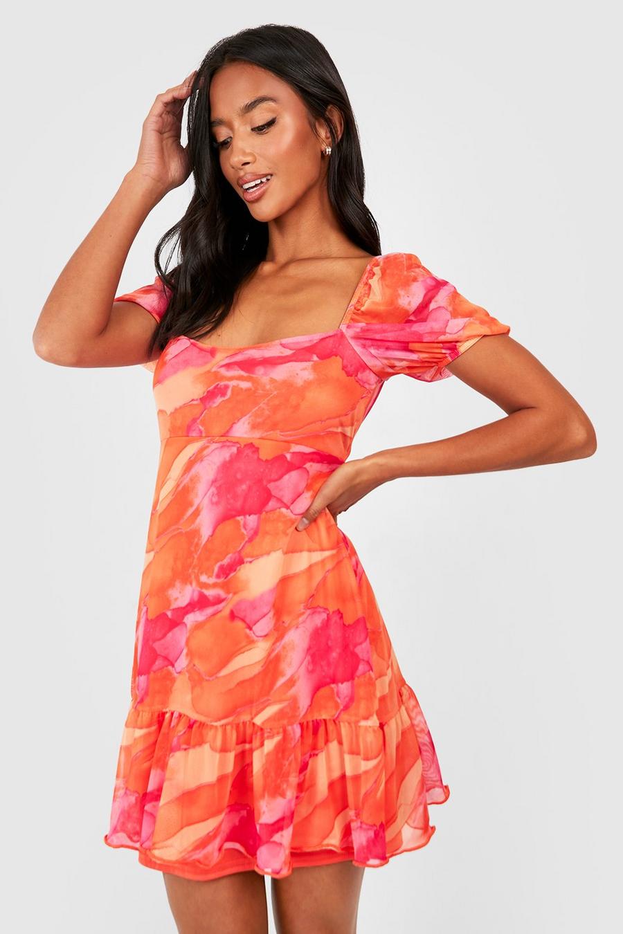 Vestido Petite de malla con estampado abstracto difuminado y mangas abullonadas image number 1