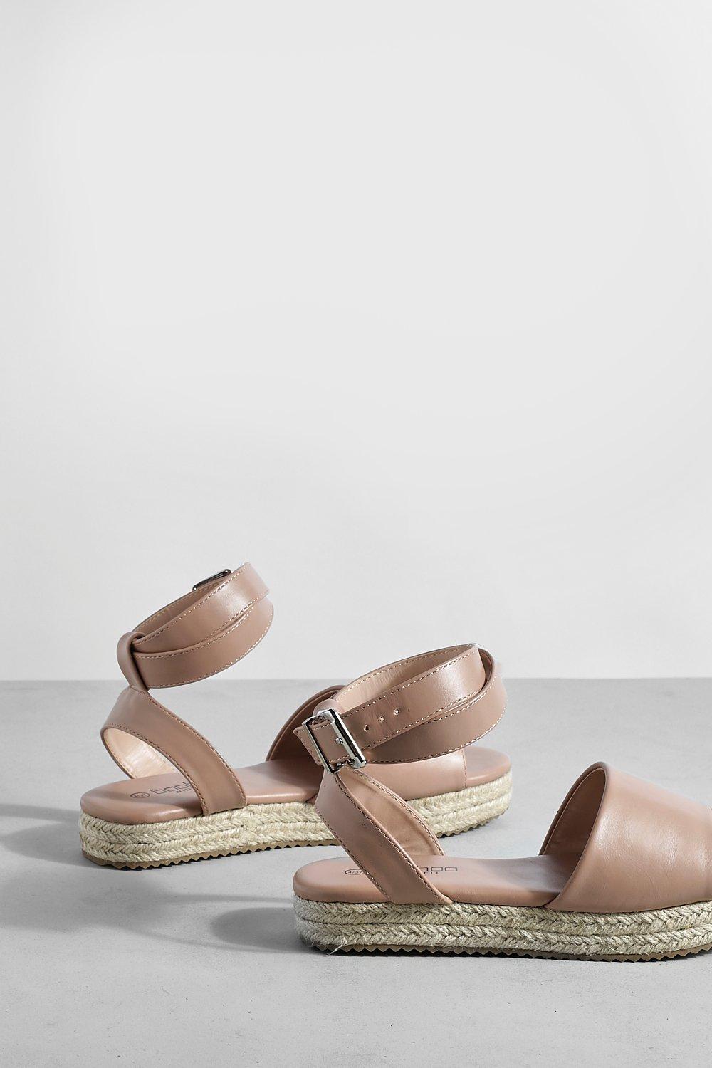 Flatform sandals store boohoo