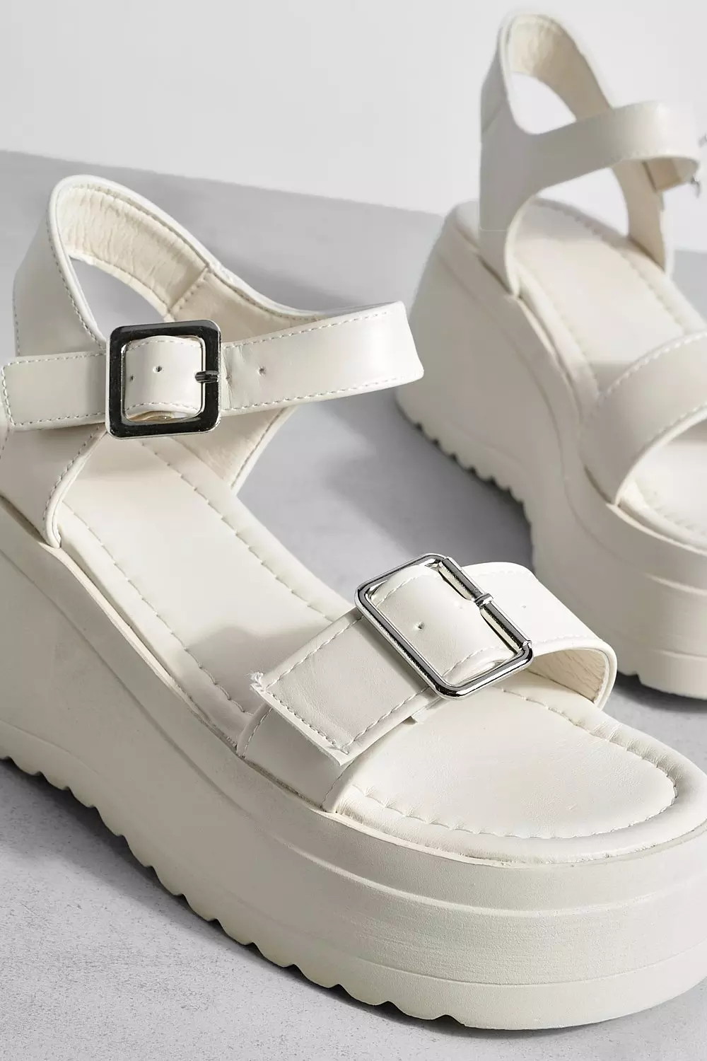 Flatform chunky sandals outlet