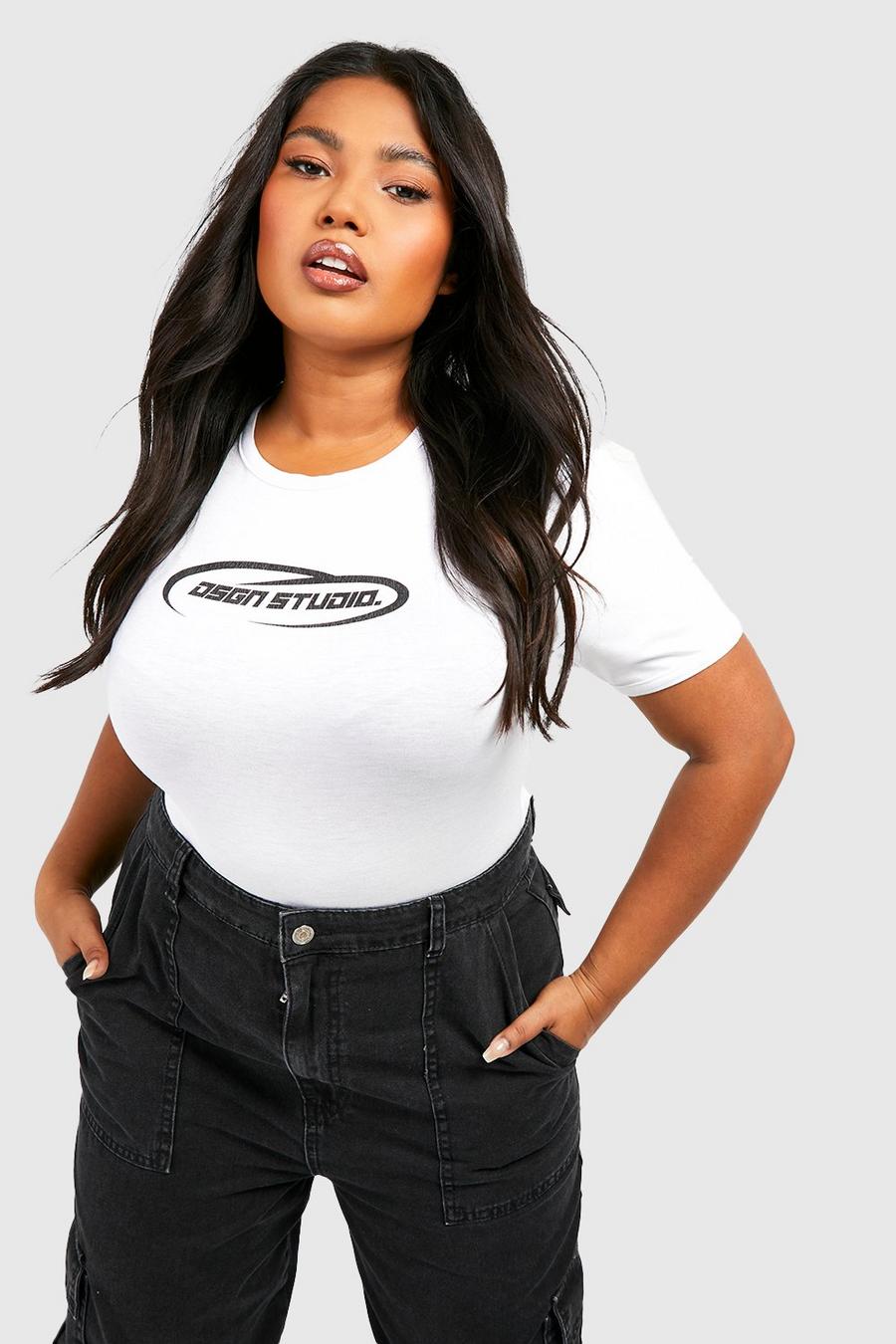 T-shirt Plus Size sagomata con logo Dsgn Studio