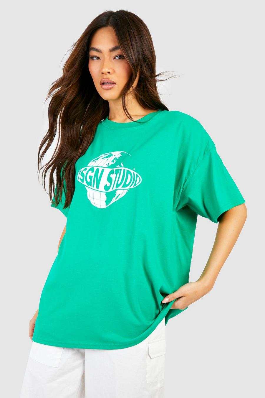 Green Oversized Dsgn World T-Shirt Met Borstopdruk image number 1