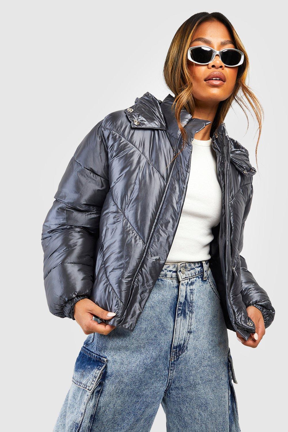 Cropped Holographic Puffer Jacket boohoo IE