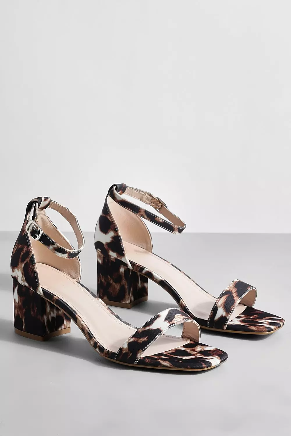 Leopard 2025 low heels