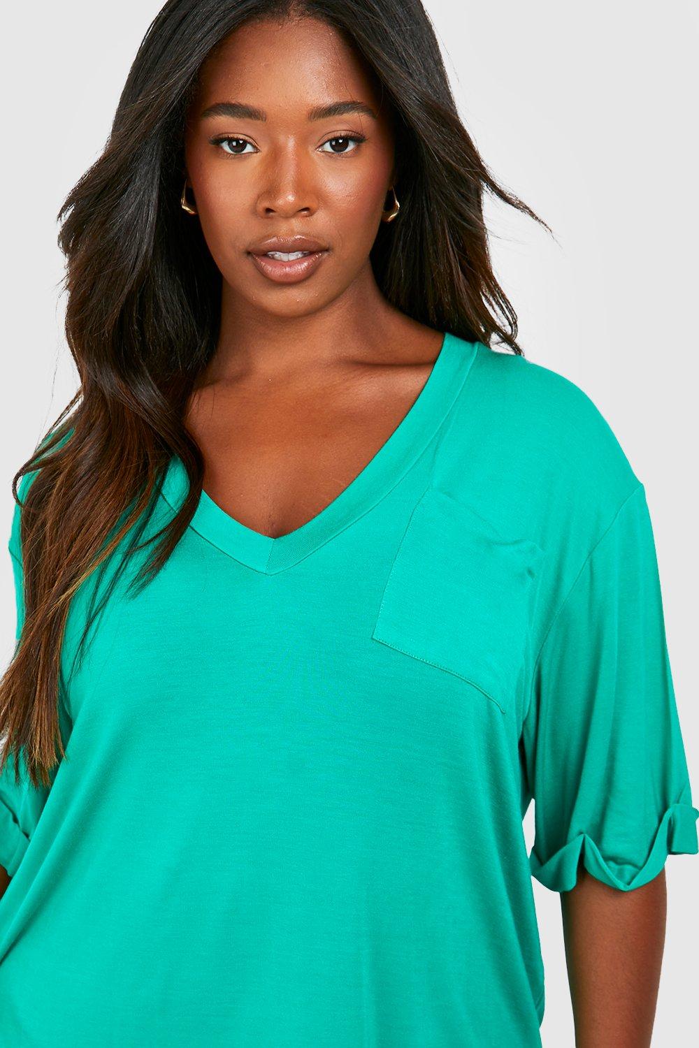 Women s Green Plus V Neck Slouchy Pocket T shirt Boohoo UK