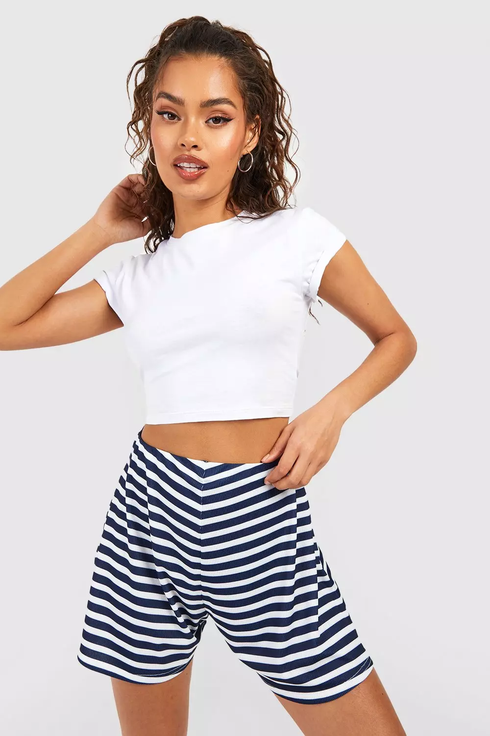 Navy Stripe Rib Runner Short صورة بديلة