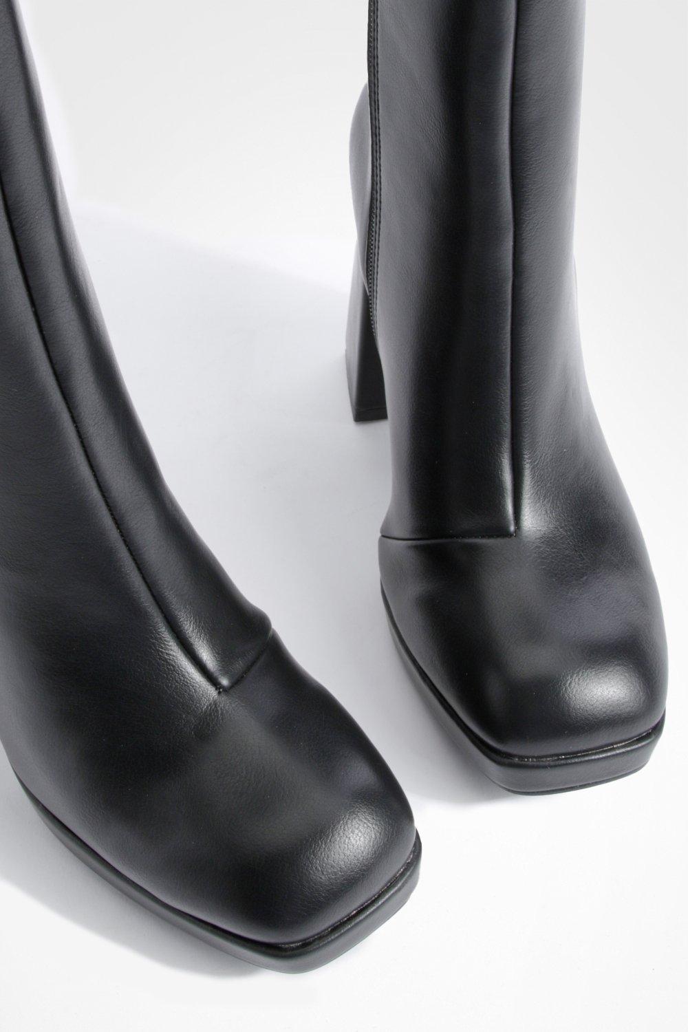 Wide width platform clearance boots