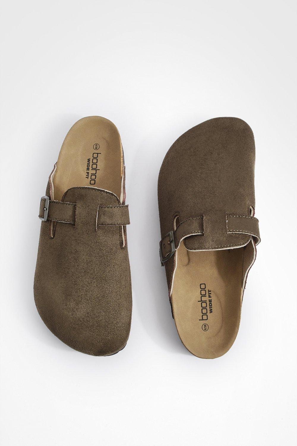 Wide on sale fit clogs
