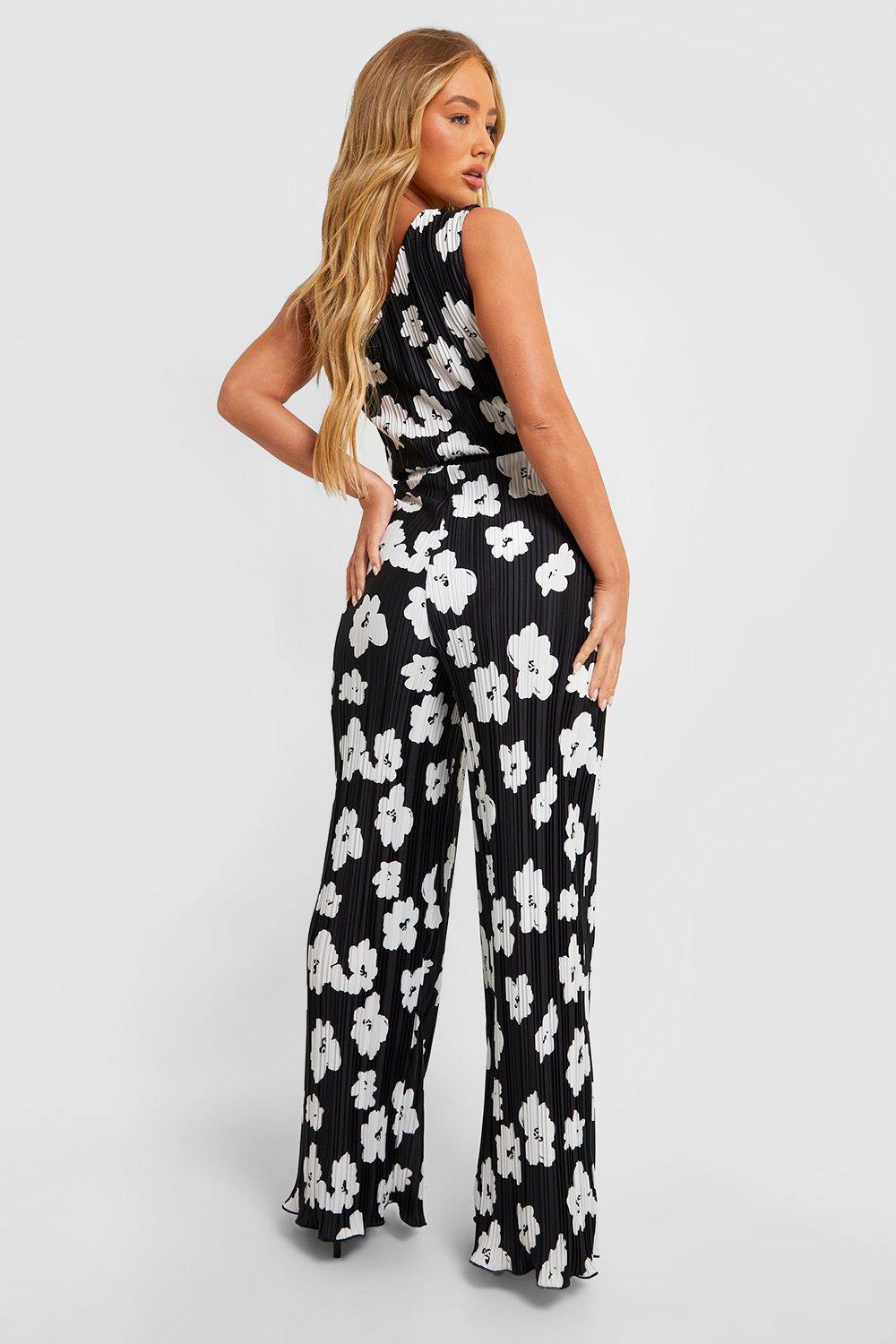 Black and white jumpsuit 2024 boohoo