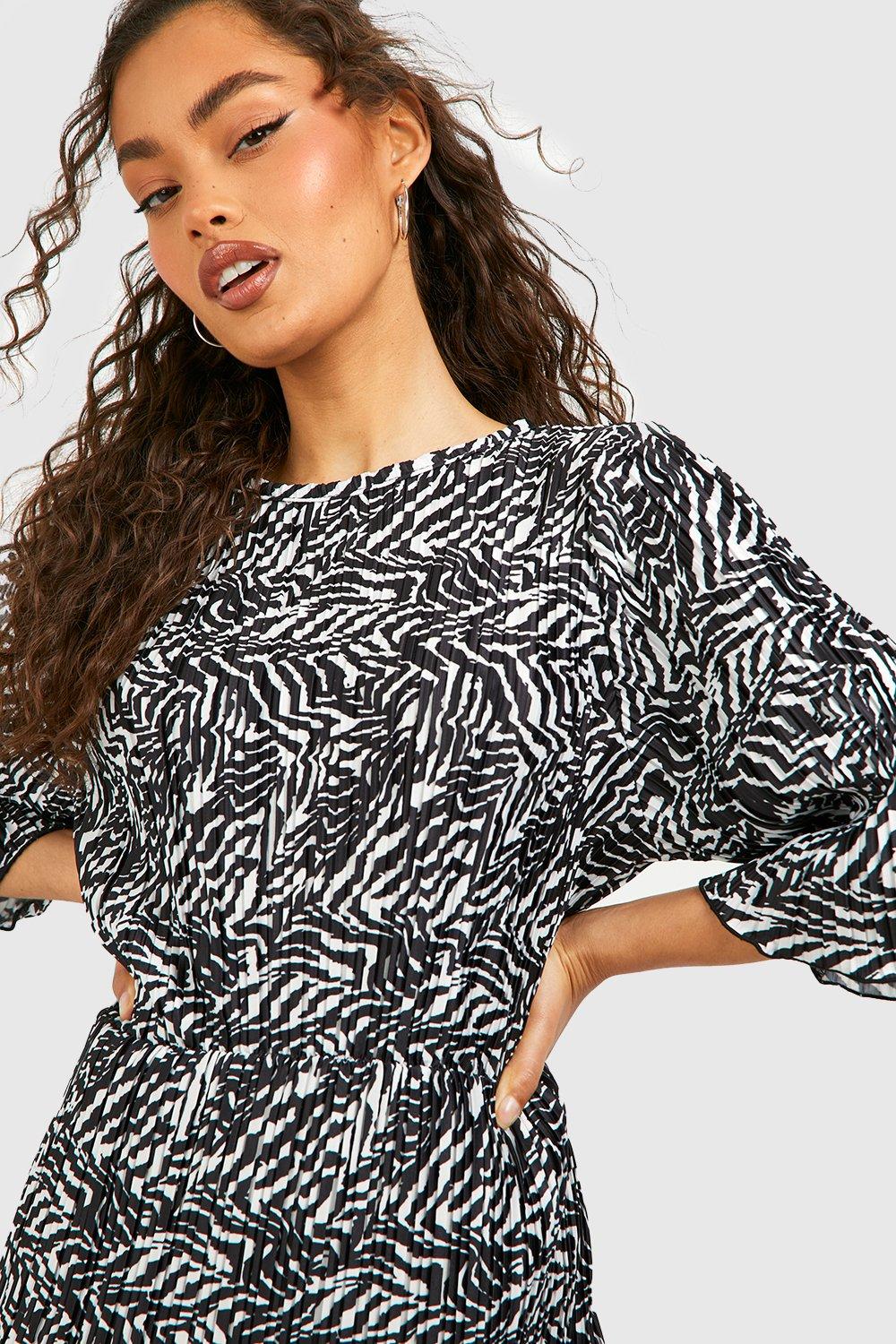 Zebra Plisse Boxy T shirt Dress boohoo UK