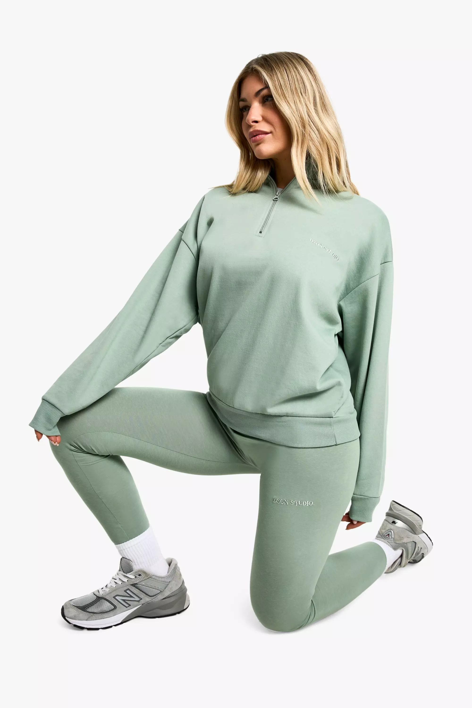 Ash grey DSGN Studio Half Zip Sweatshirt And Legging Set صورة بديلة