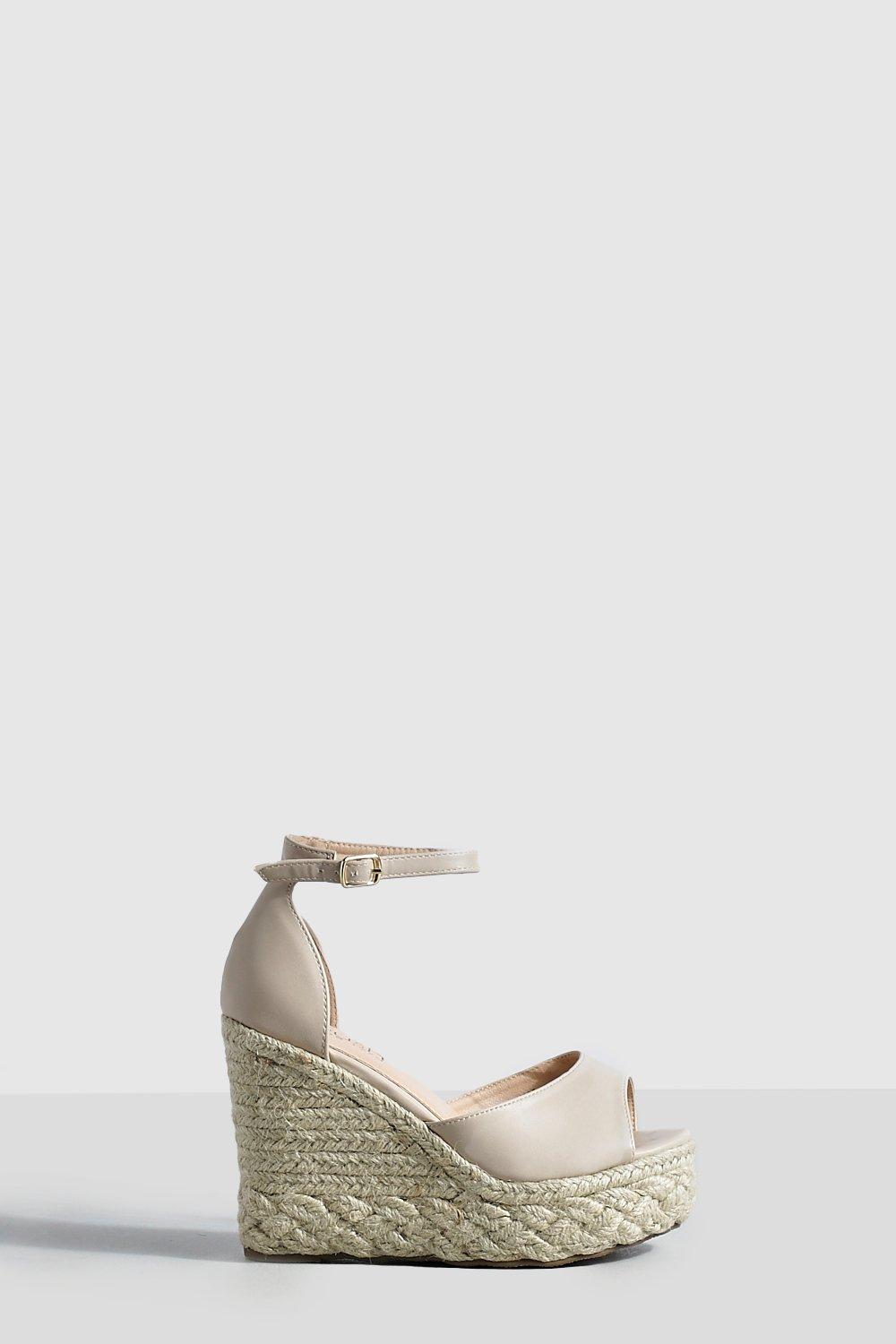 Wide 2024 nude wedges