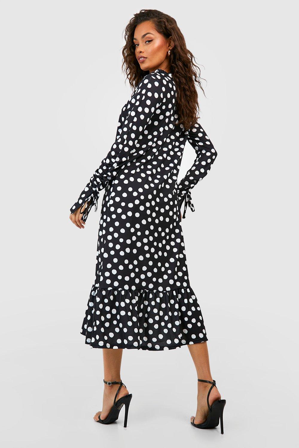 Boohoo robe a outlet pois