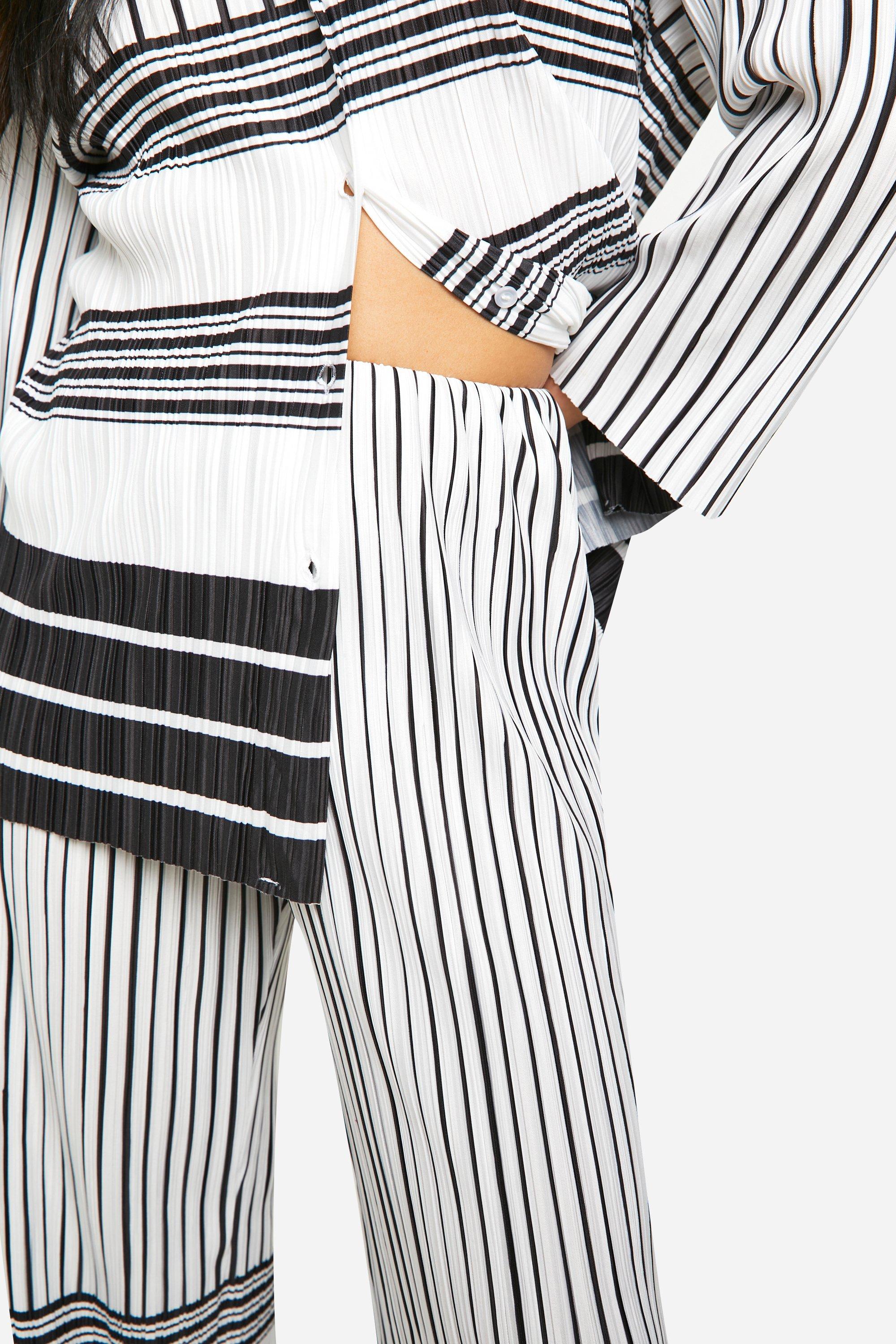 Petite Striped Plisse Wide Leg Trousers