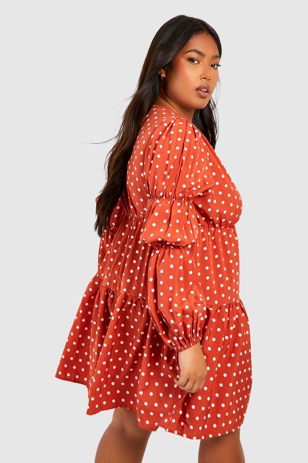 Plus Spot Woven Tiered V Neck Smock Dress boohoo