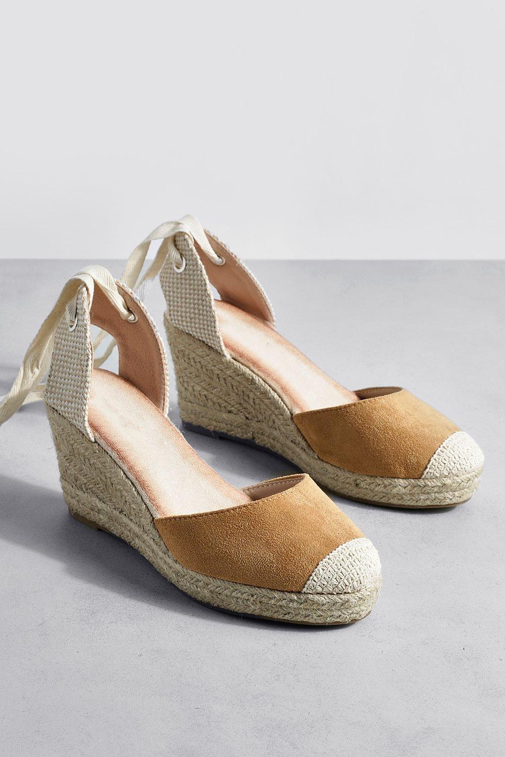 Cap deals toe wedge