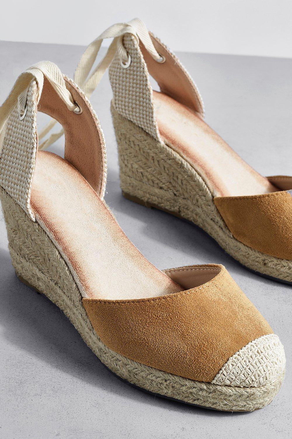 Camel 2024 colored wedges