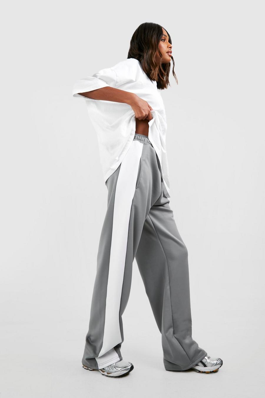 Womens Tall Side Stripe Wide Leg Jogger - Grey - S  Wide leg sweatpants  outfit, Sweatsuit outfits, Trendy sweatpants outfit