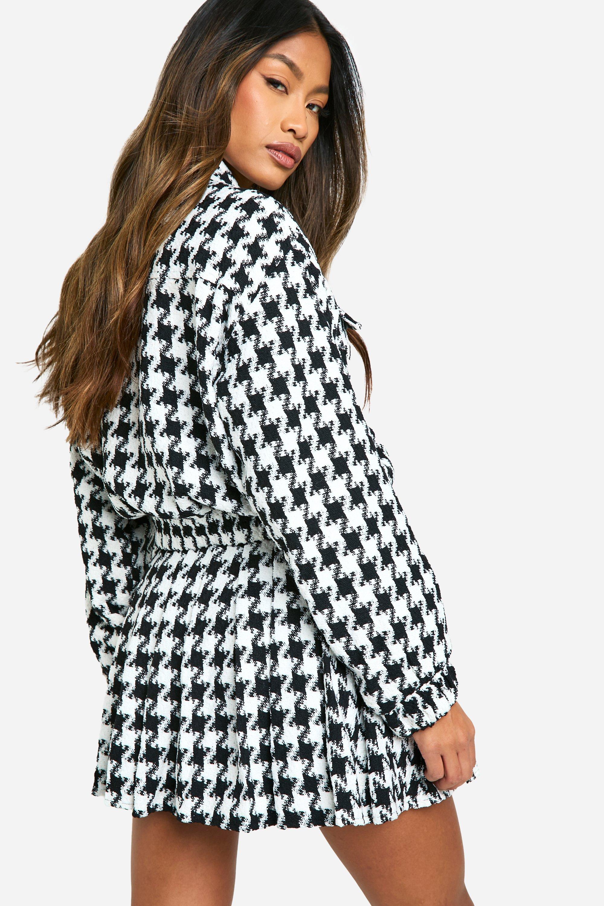 Premium Houndstooth Pleated Boucle Mini Skirt | boohoo