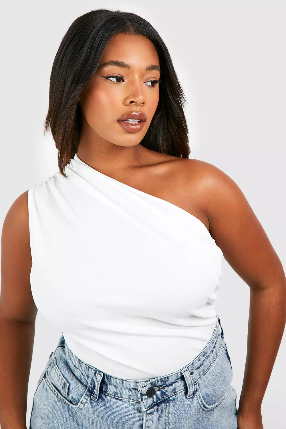 White Plus One Shoulder Ruched Asymmetric Top alternative image
