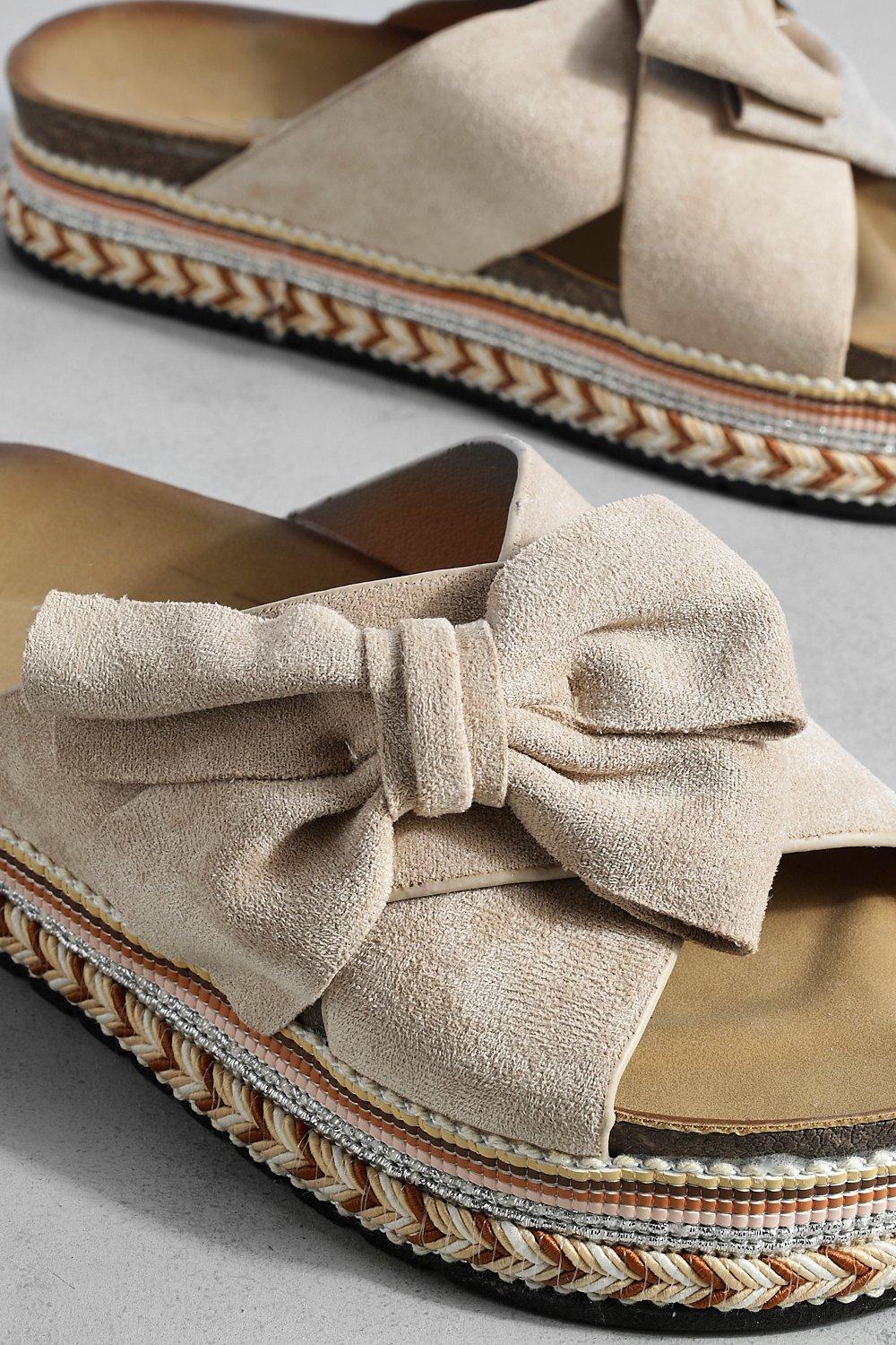 Bow flatforms top