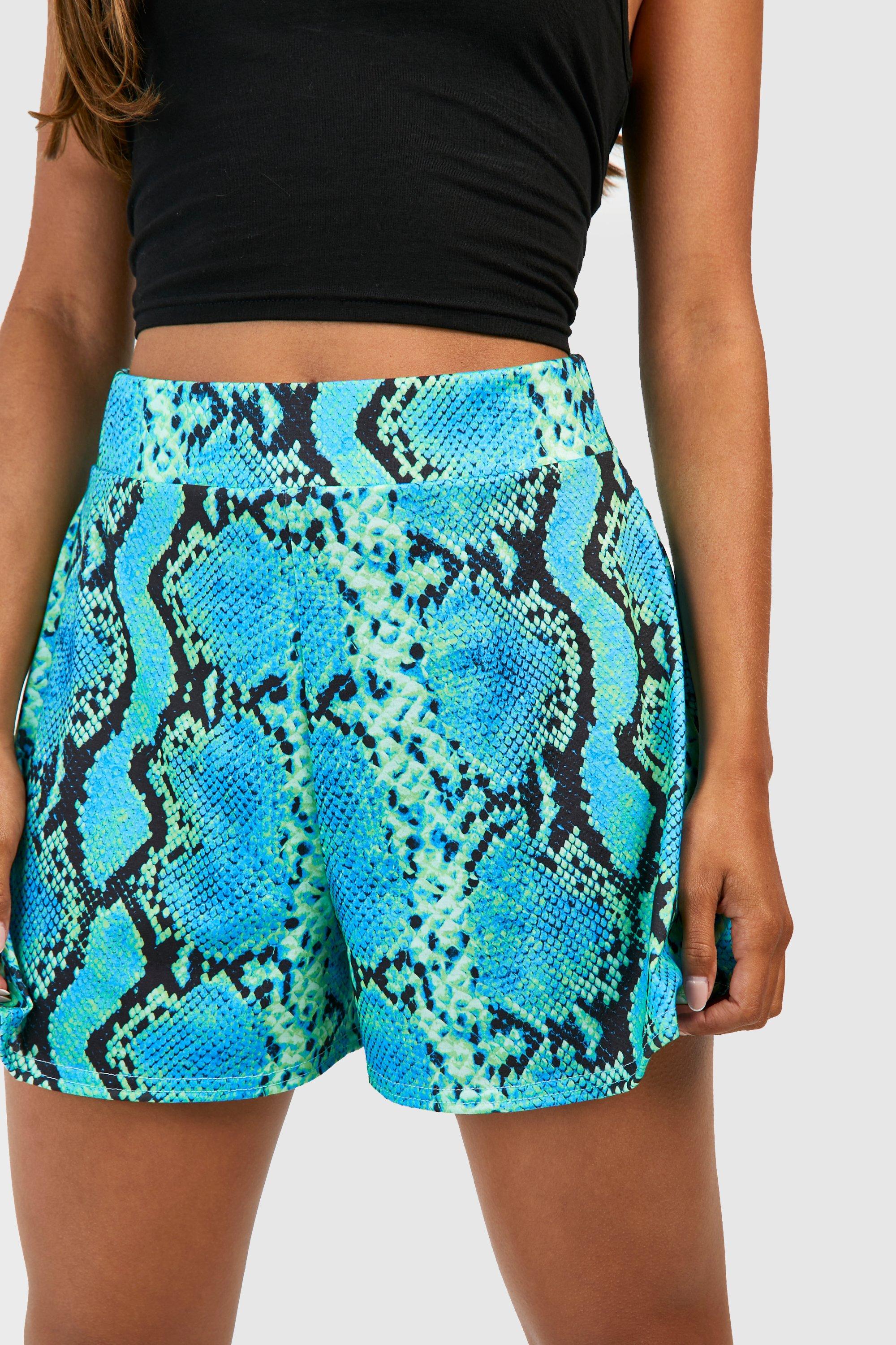 Flowy 2025 patterned shorts