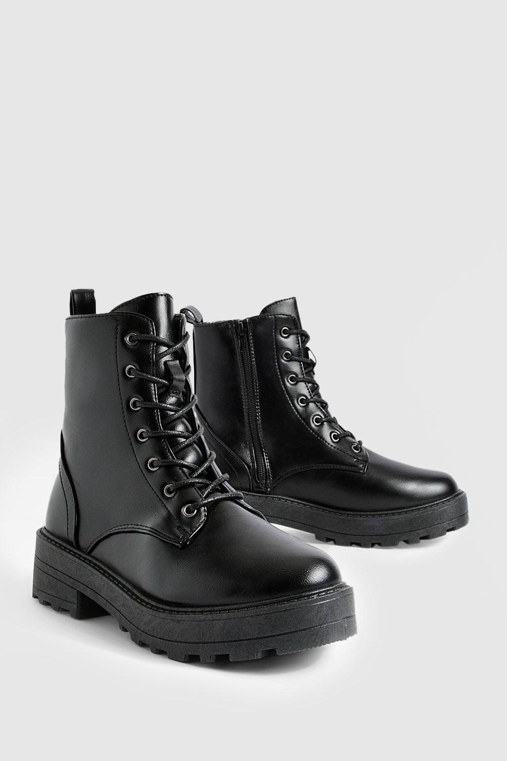 Bottines randonn e pieds large lacets