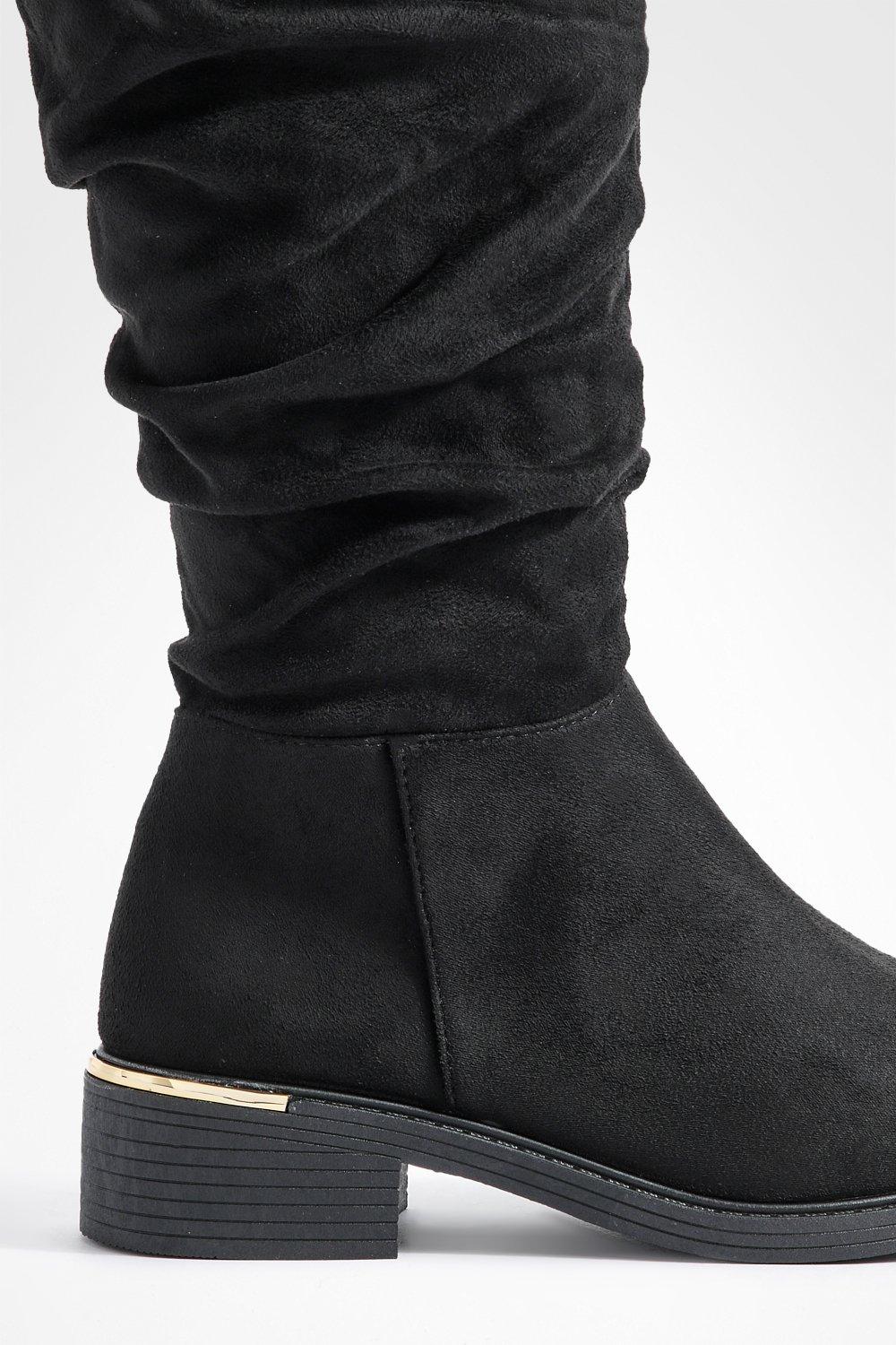 Boohoo on sale flat boots