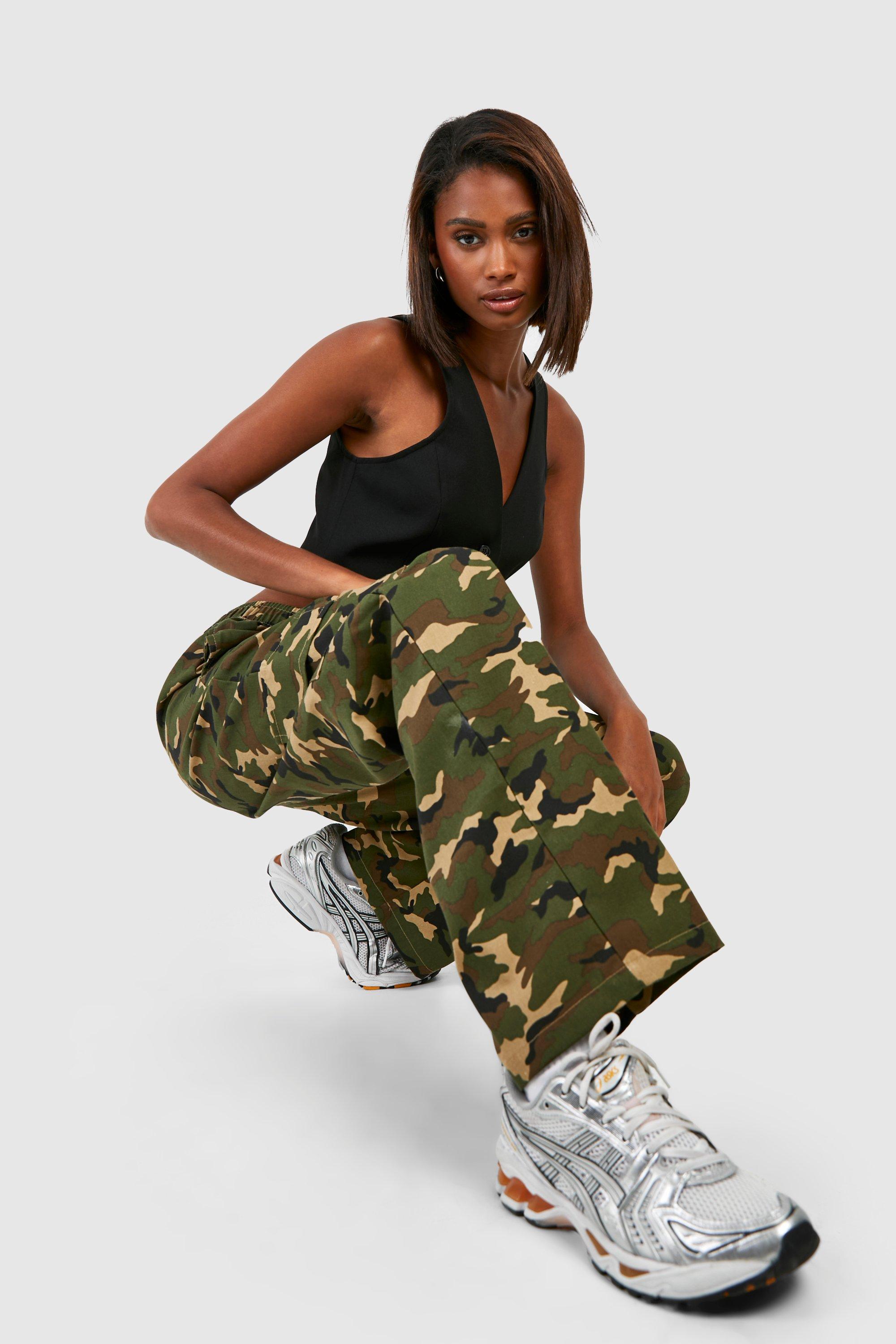 Camo Relaxed Fit Cargo Pants