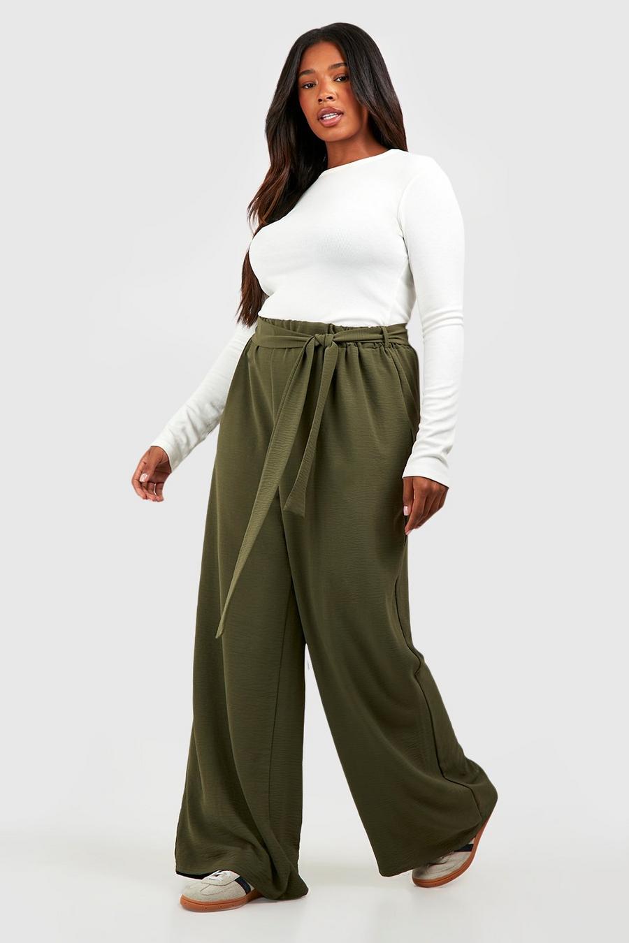 Pantalón Plus de pernera ancha y tela texturizada con cinturón, Khaki