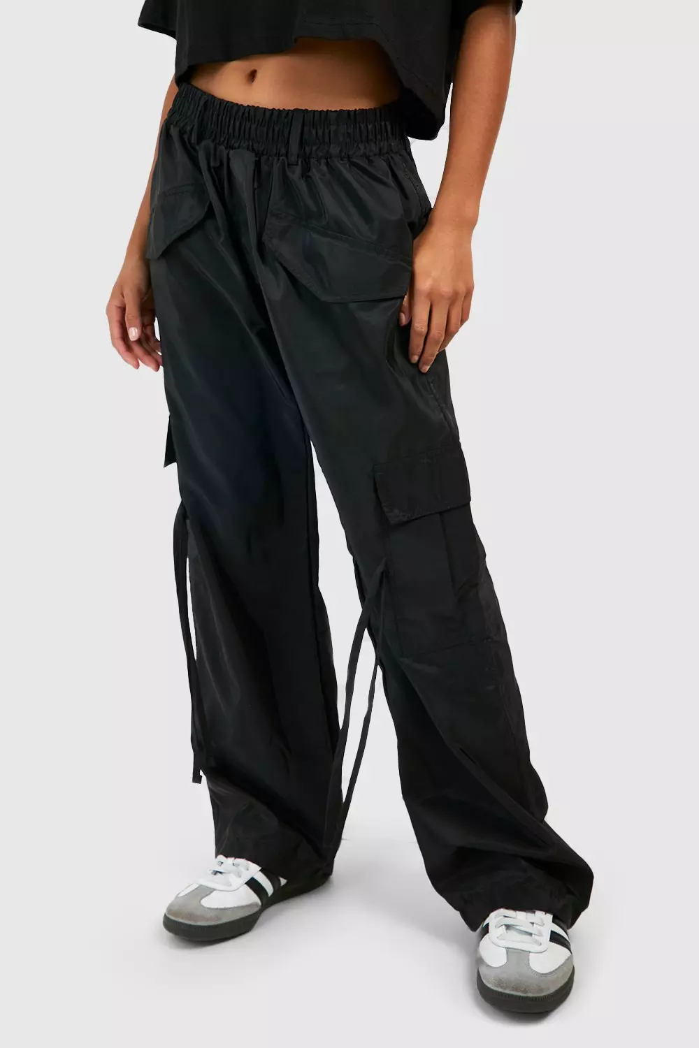 Black shell pocket 2025 detail cargo trouser