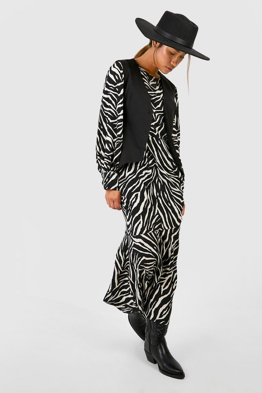 Vestito grembiule longuette zebrato con fondo arricciato, Black image number 1
