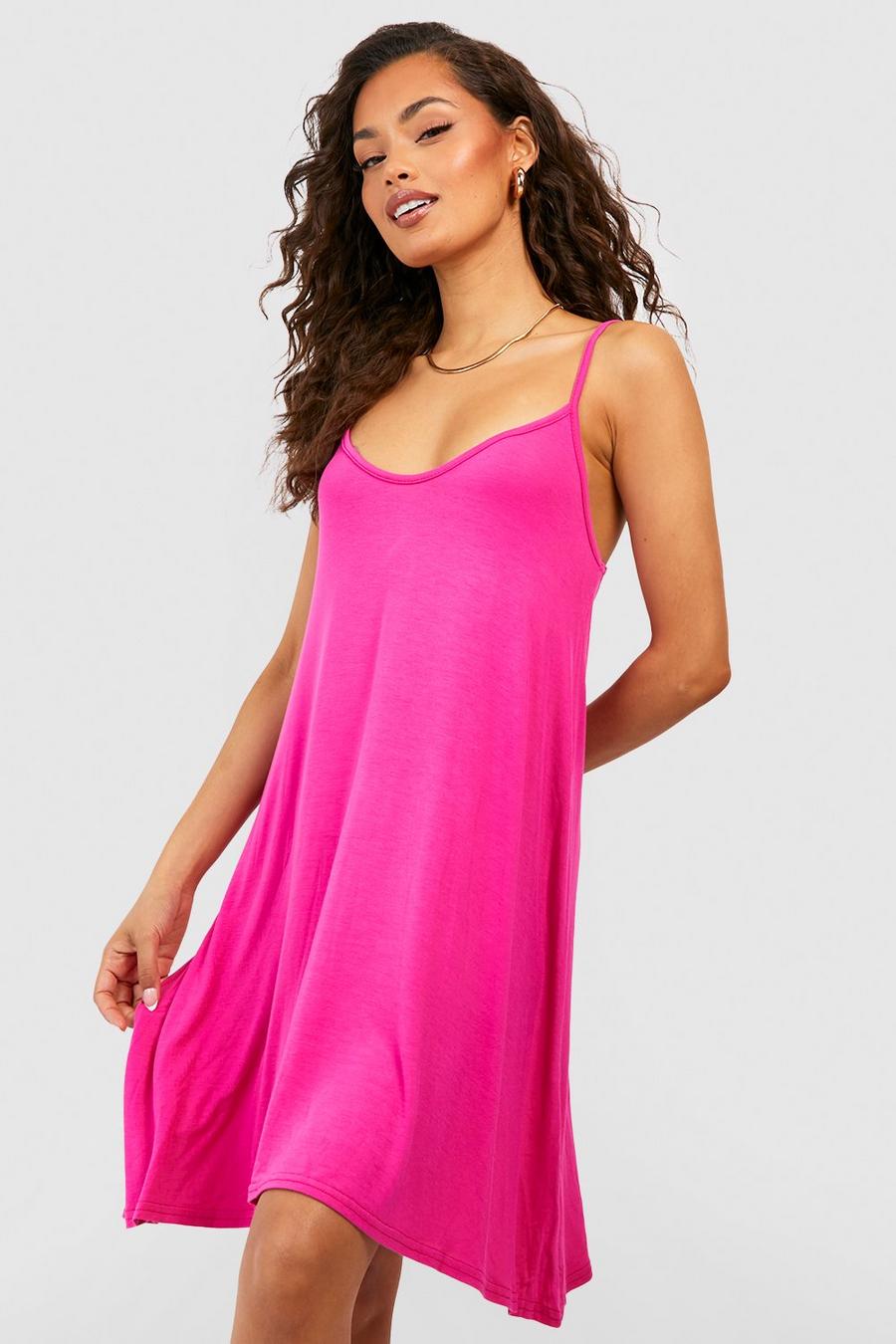 Hot pink Kort klänning med smala axelband image number 1