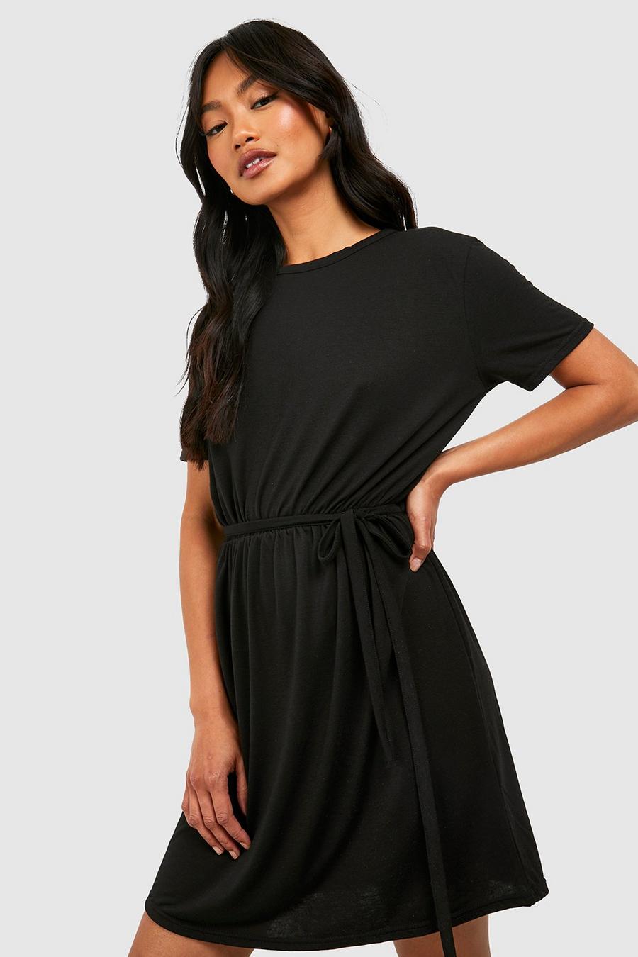 T-Shirt-Kleid mit Gürtel, Black