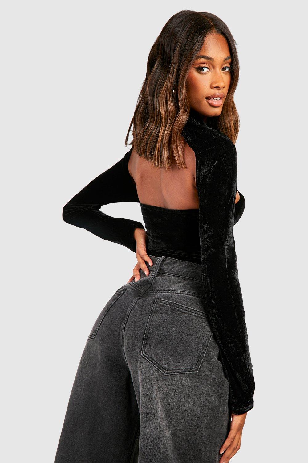 https://media.boohoo.com/i/boohoo/gzz65859_black_xl_1/female-black-velvet-corset-top