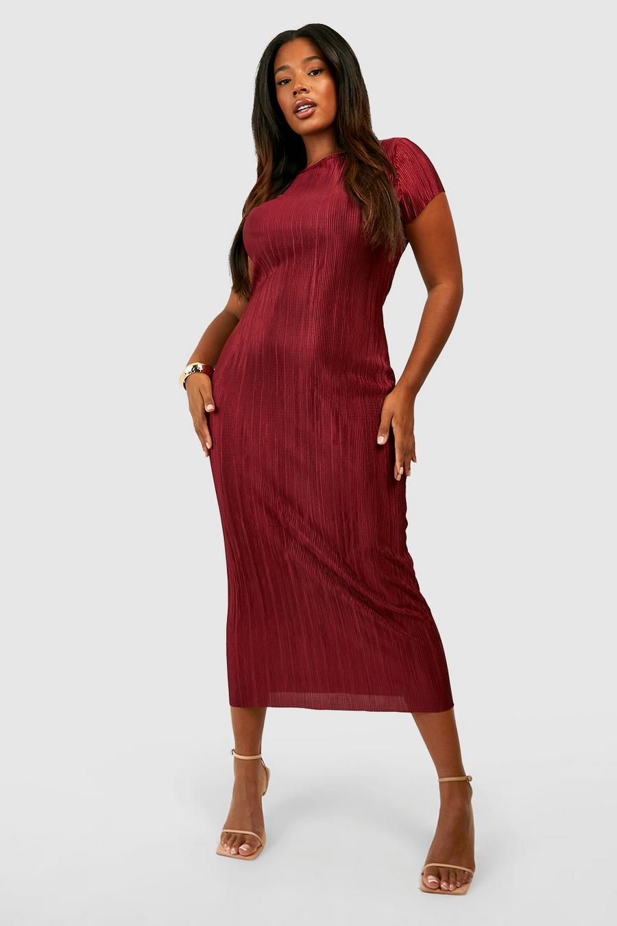 The Ten Hottest Red Plus Size Dresses to Steam up Summer  Plus size red  dress, Plus size dresses, Plus size outfits