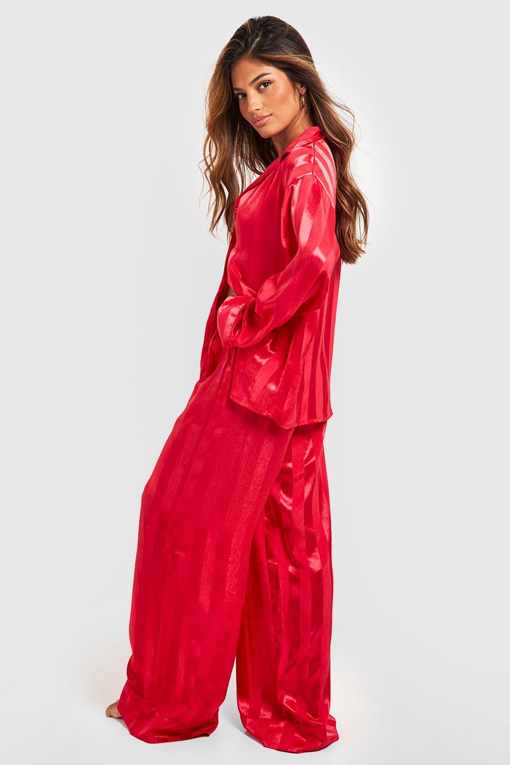 Pyjama en satin rouge pantalon + chemiser