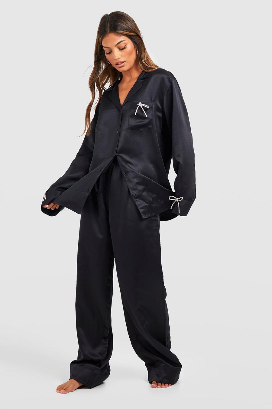 Pijama Premium de pernera ancha y camisa con lazo de incrustaciones, Black negro