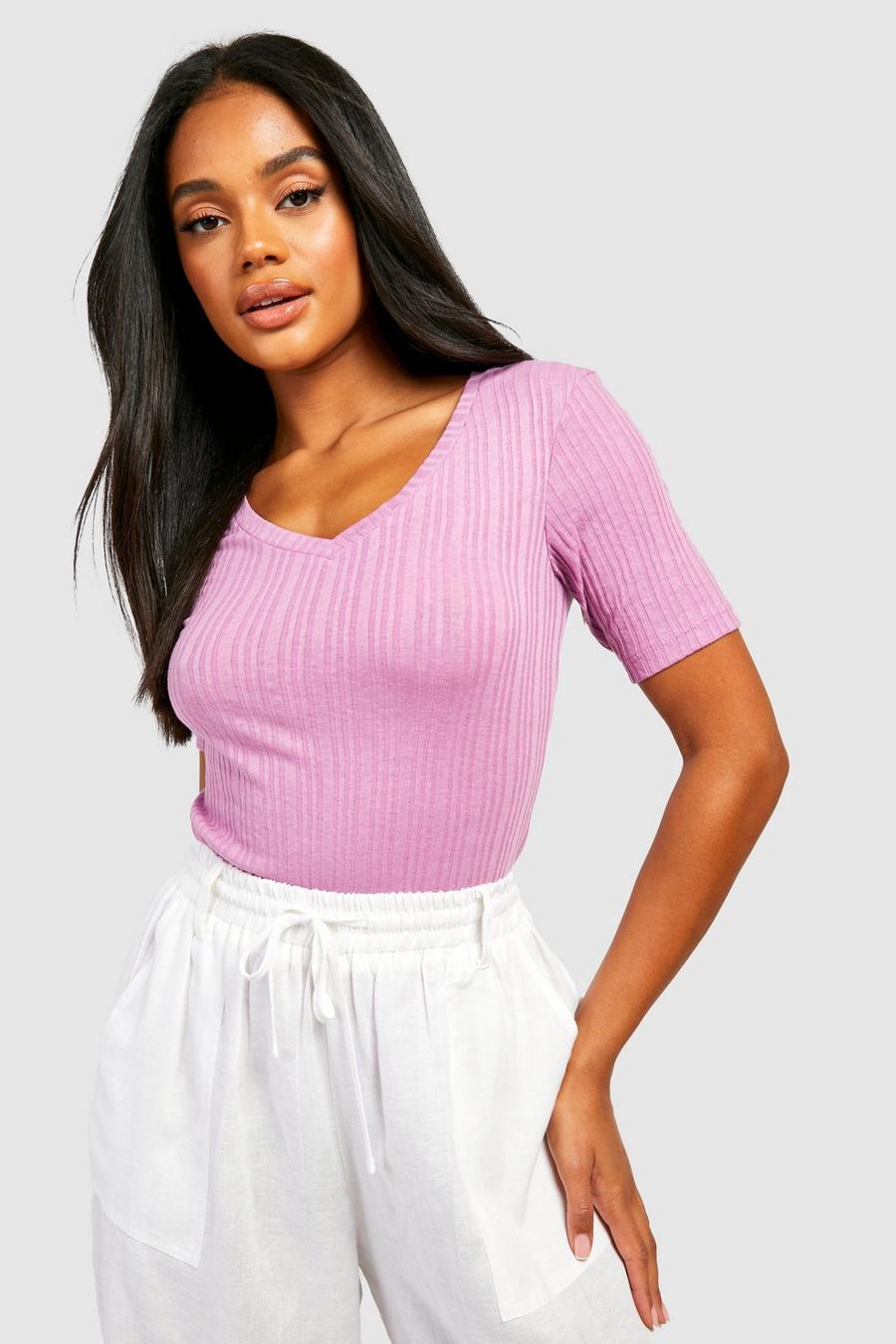 Kurzärmliges geripptes T-Shirt mit V-Ausschnitt, Lilac image number 1
