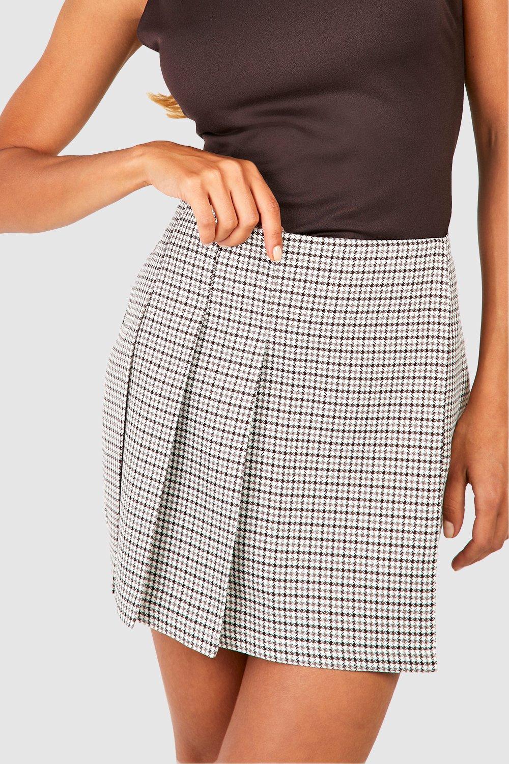 Plaid mini cheap skirt boohoo