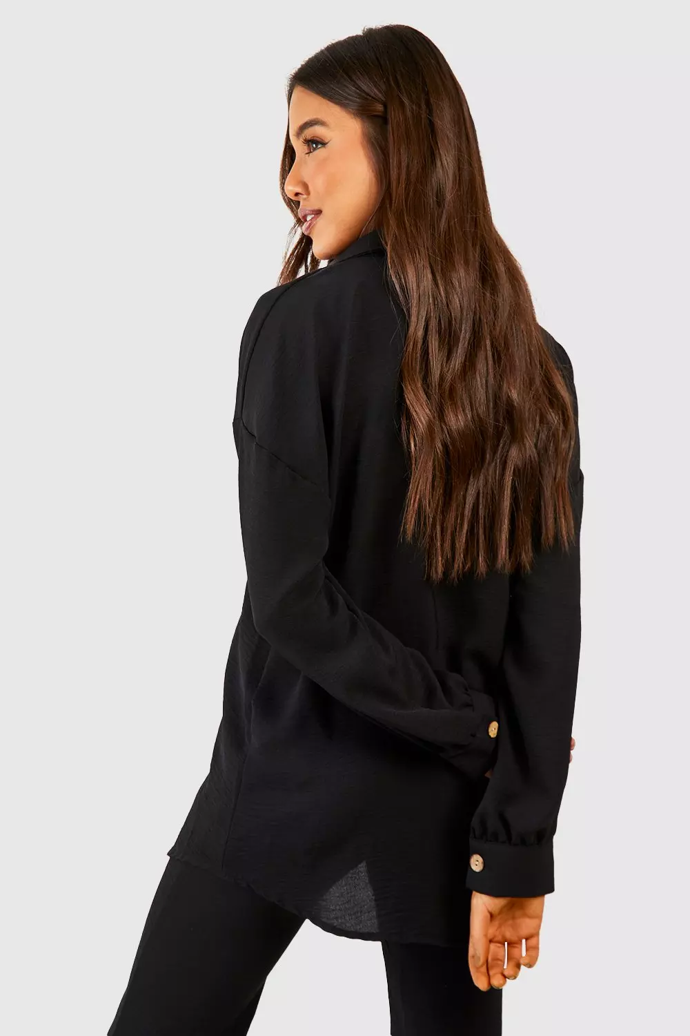 Black Hammered Contrast Button Relaxed Fit Shirt صورة بديلة
