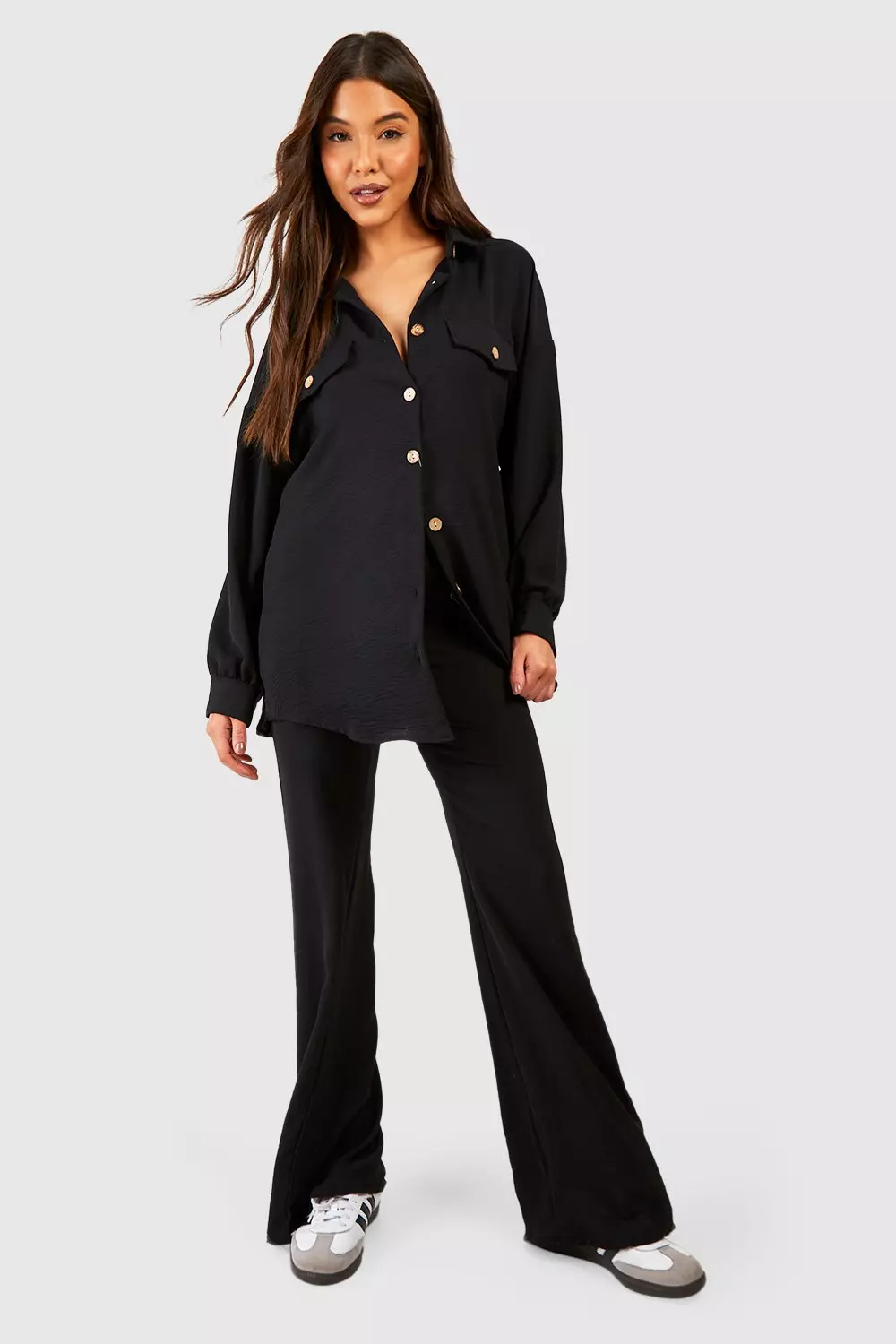 Black Hammered Contrast Button Relaxed Fit Shirt صورة بديلة