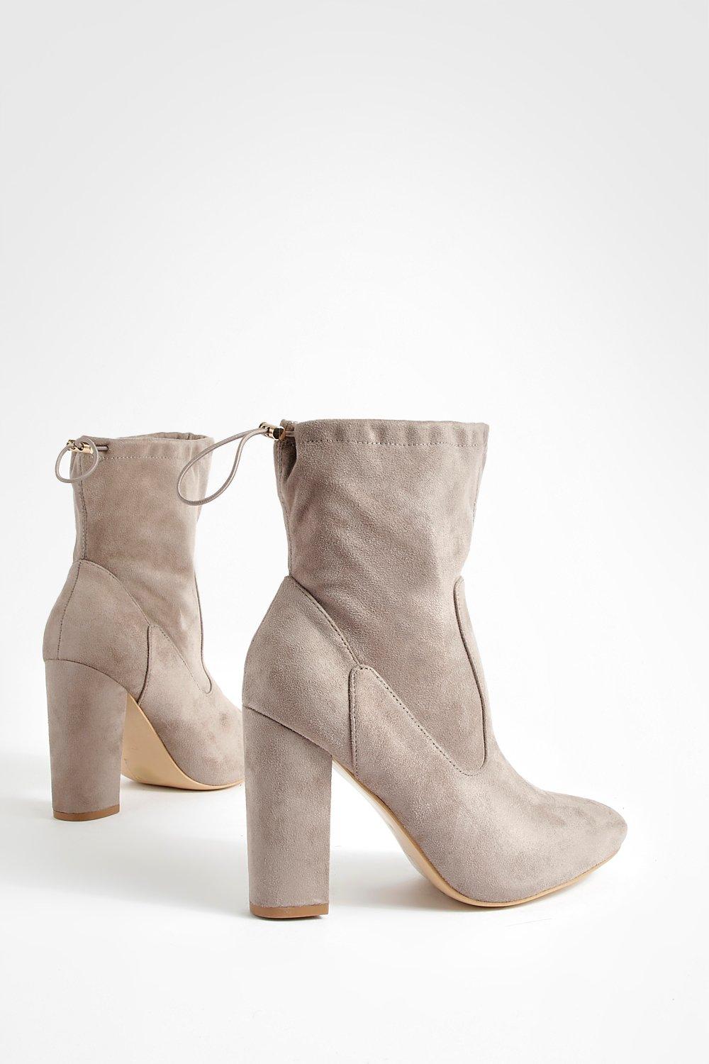 Nude block hot sale heel boots