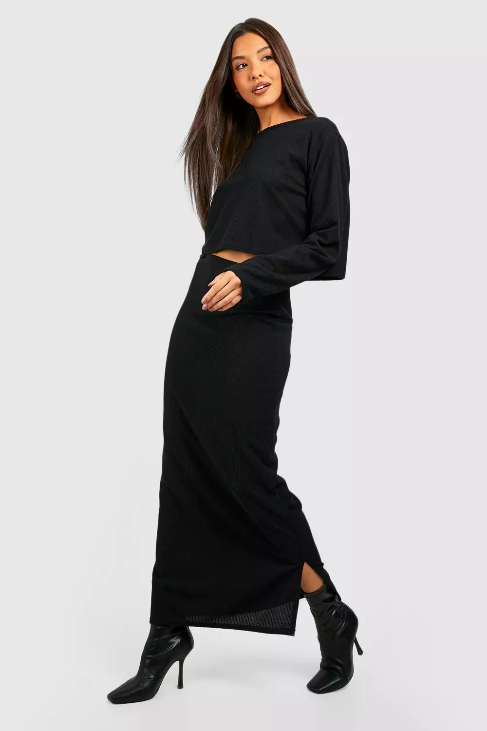 Black Ribbed Midi Skirt With Split alternative image